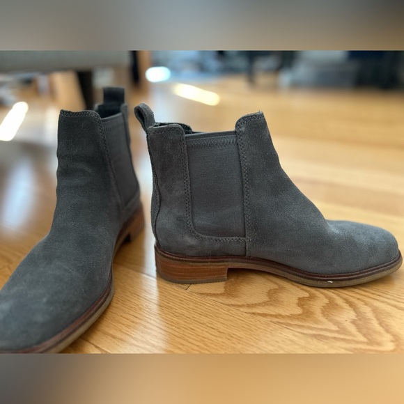 Clarks Shoes - Clark’s Women’s Clarkdale Boots (Size: 7.5)